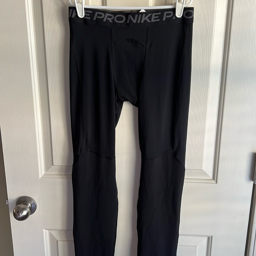 Nike Pro black leggings